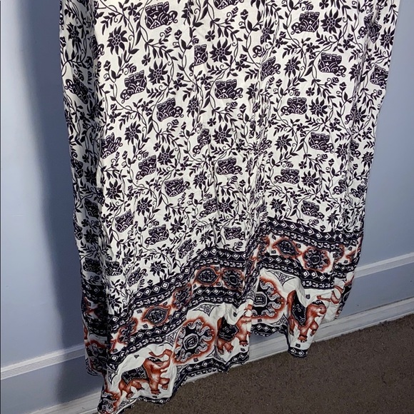 Boho style Full length halter dress with lining - Picture 7 of 8